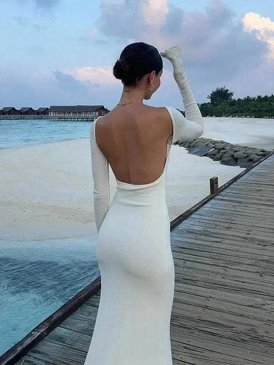Sexy Open-Back Maxi Dress With Round Neck And Long Sleeves